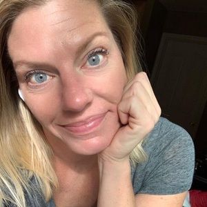 Meet your Posher, Davina